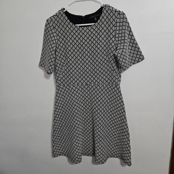 Forest Lily Womens Geometric Fit Flare Mini Short Sleeved Dress. Size Medium. - Picture 1 of 5